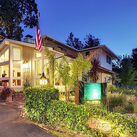 萨拉托加奥克斯酒店 外观 照片